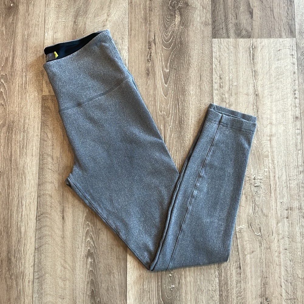 LYSSE Gray High-Waisted Smoothing Jegging